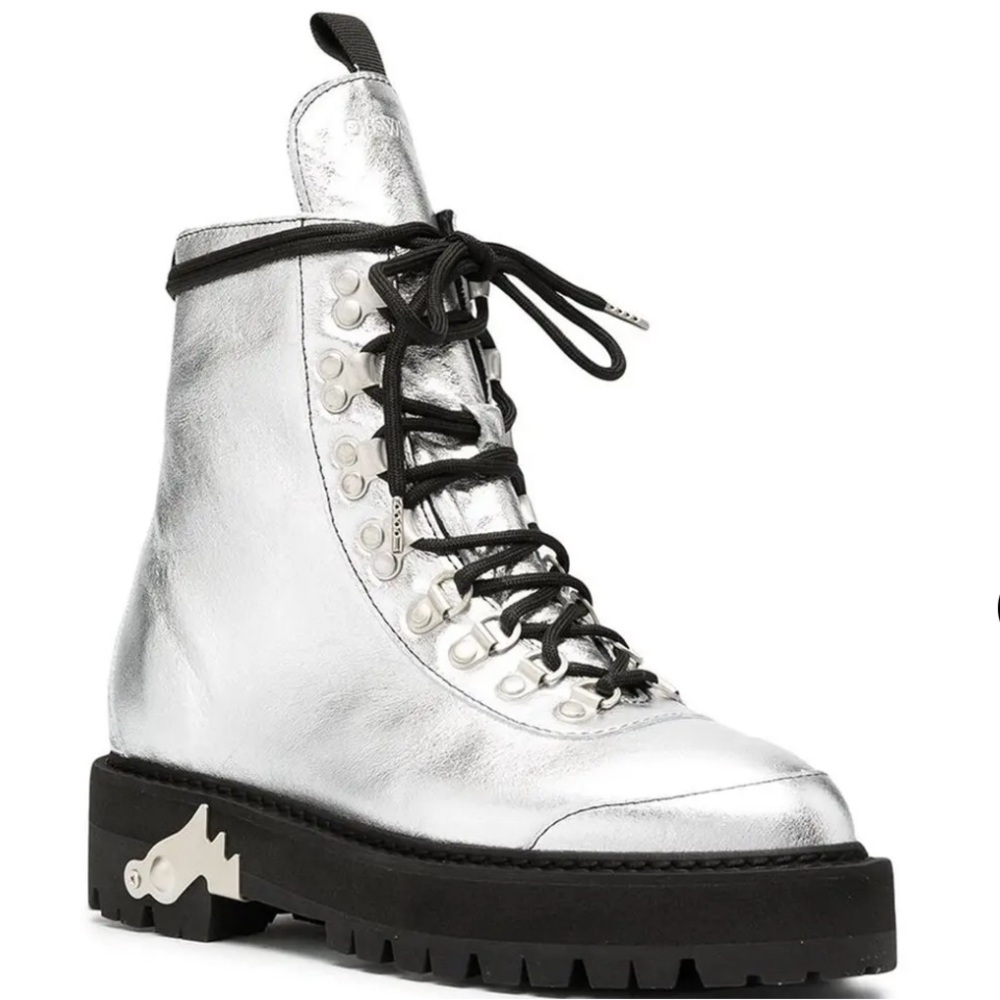 NWT Off-White metallic Silver Women's Hiking Boots w/ Vibram sole EU 37/US 7